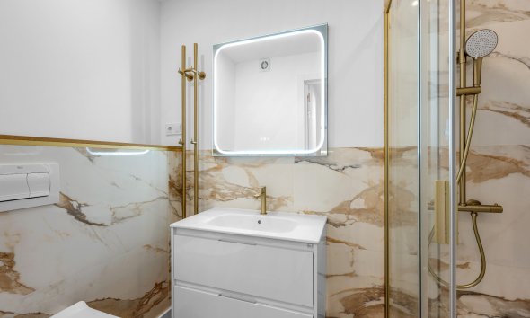 Resale - Apartment - Torrevieja - Punta Prima