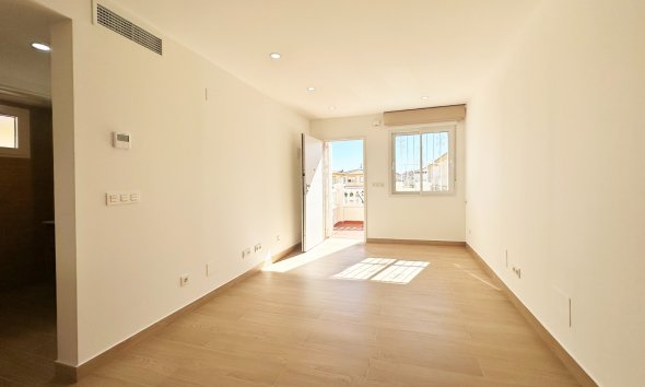 Resale - Apartment - Orihuela Costa - Playa Flamenca