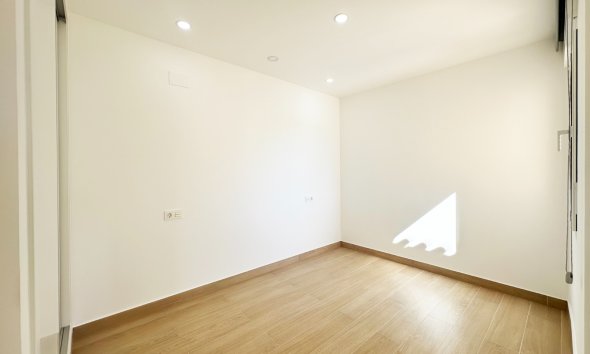Resale - Apartment - Orihuela Costa - Playa Flamenca