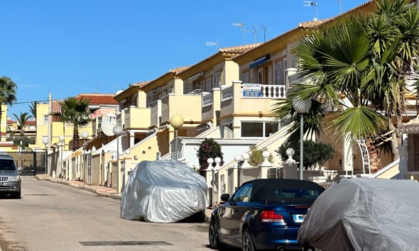 Resale - Apartment - Orihuela Costa - Playa Flamenca