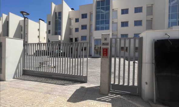 Resale - Apartment - Orihuela Costa