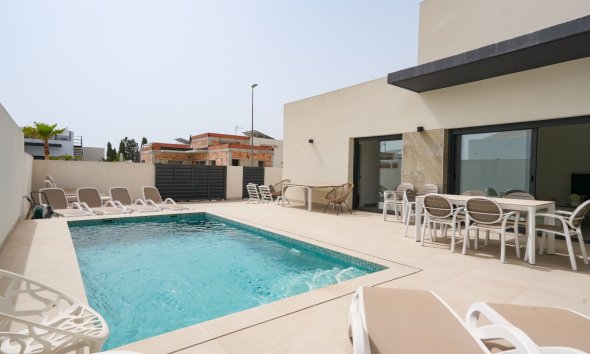 Reventa - Villa - Daya Nueva - Pueblo
