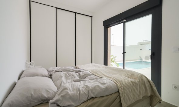 Reventa - Villa - Daya Nueva - Pueblo