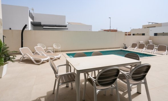 Reventa - Villa - Daya Nueva - Pueblo