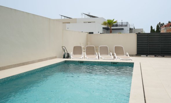 Reventa - Villa - Daya Nueva - Pueblo