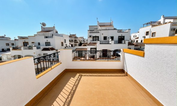 Resale - Terraced house / Townhouse - Torrevieja - Los Altos