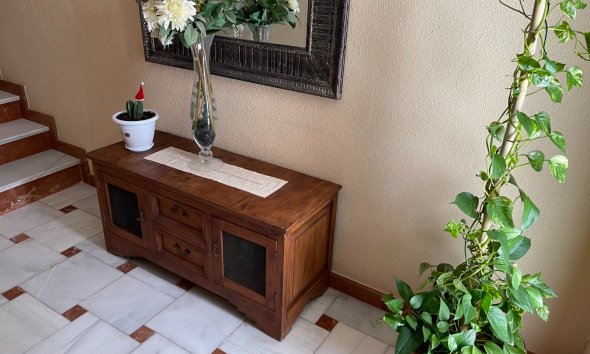 Resale - Villa - San Miguel de Salinas - pueblo