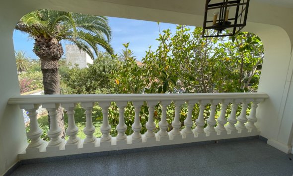 Resale - Villa - Orihuela Costa - Cabo Roig