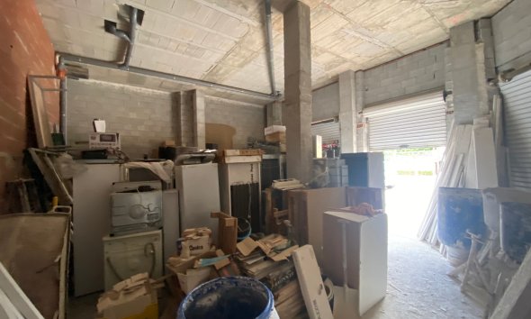 Resale - Commercial premises / Commercial unit / Retail space - Formentera del Segura - Formentera de Segura