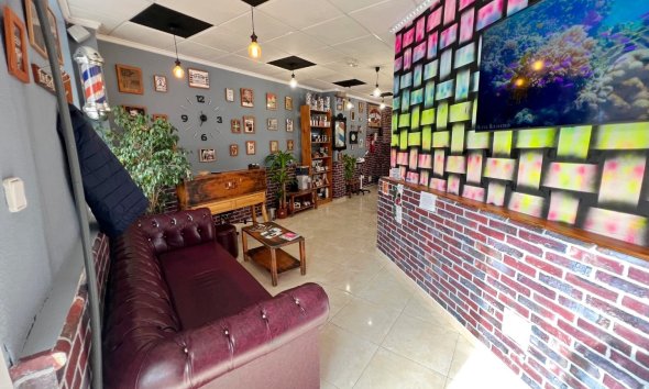 Reventa - Local Comercial - Guardamar del Segura