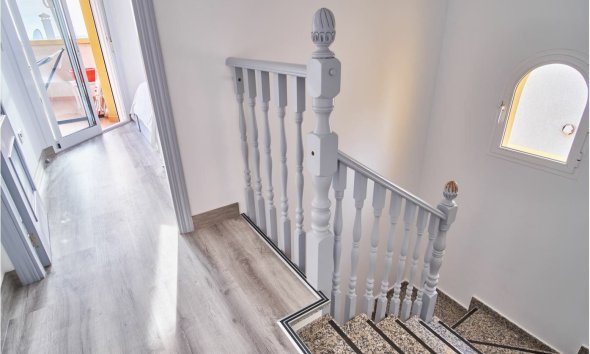 Resale - Villa - Los Montesinos - La Herrada