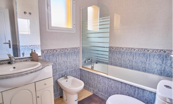 Resale - Villa - Los Montesinos - La Herrada
