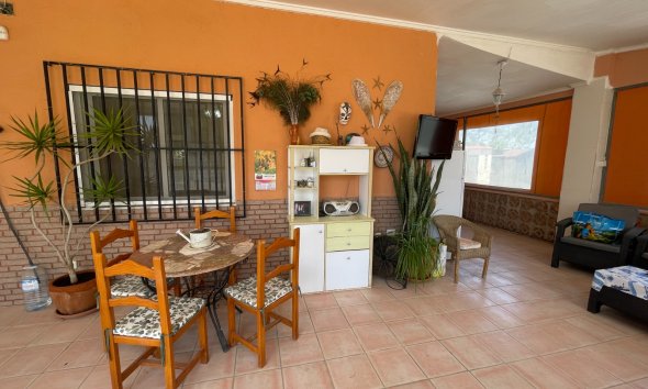 Resale - Villa - Guardamar del Segura - Valencian Community