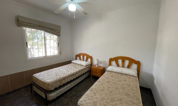 Resale - Villa - Guardamar del Segura - Valencian Community