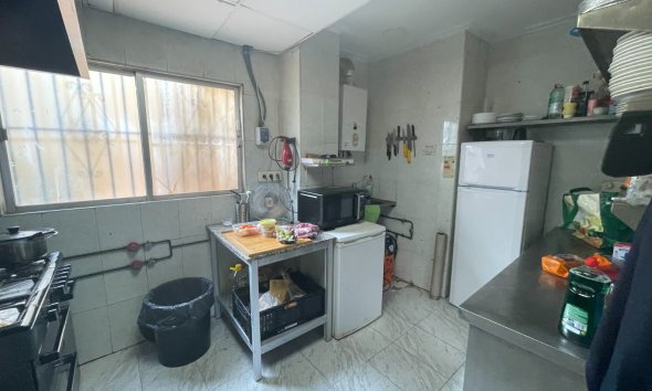Reventa - Local Comercial - Torrevieia - Comunidad Valenciana