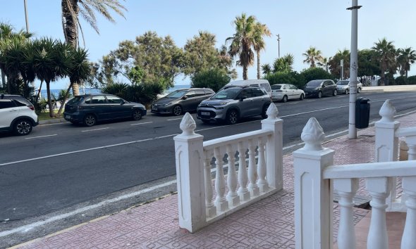 Reventa - Local Comercial - Torrevieia - Comunidad Valenciana