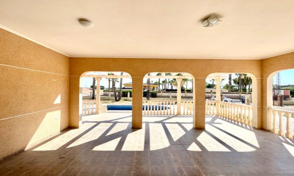Reventa - Villa - Catral
