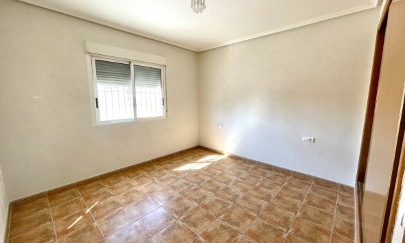 Reventa - Villa - Catral