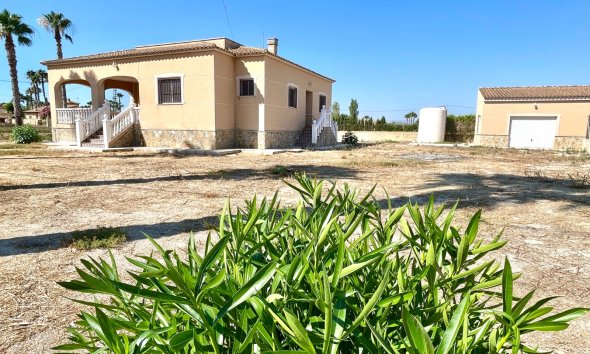 Reventa - Villa - Catral