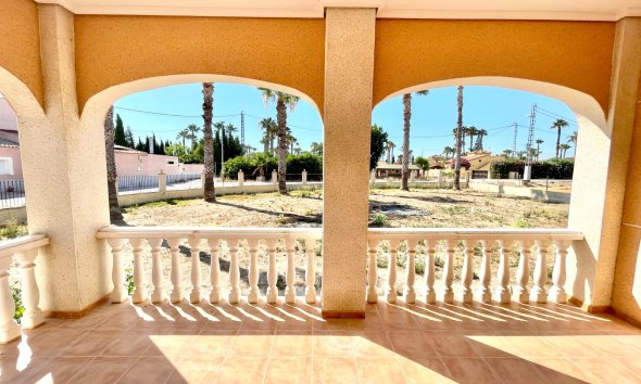 Reventa - Villa - Catral