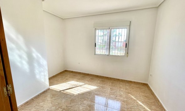Reventa - Villa - Catral