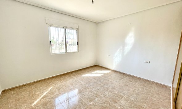 Reventa - Villa - Catral