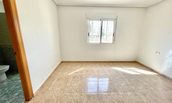 Reventa - Villa - Catral