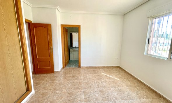 Reventa - Villa - Catral