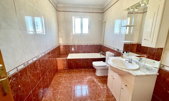 Reventa - Villa - Catral