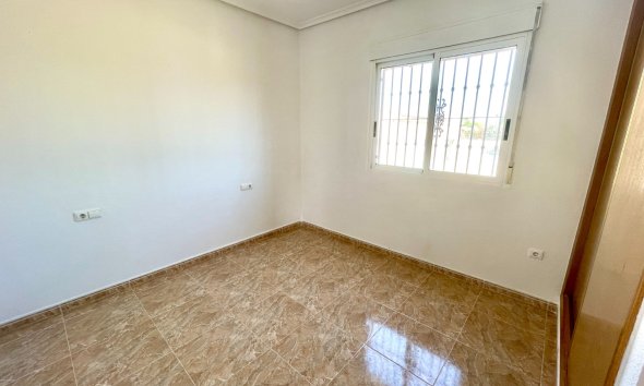 Reventa - Villa - Catral