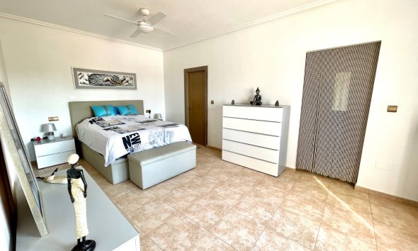 Reventa - Villa - Catral