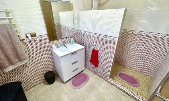Reventa - Villa - Catral