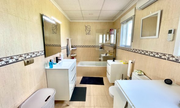 Reventa - Villa - Catral