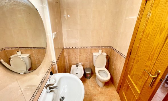 Resale - Apartment - Daya Nueva