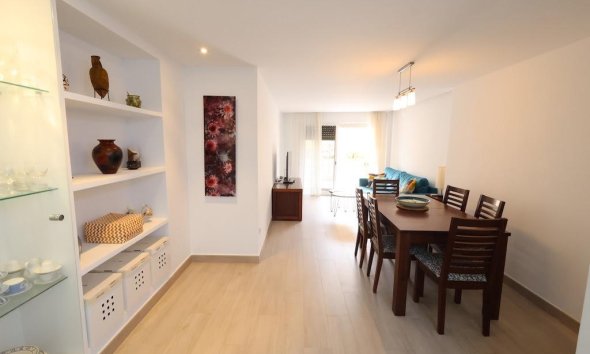 Resale - Apartment - Orihuela Costa - Campoamor