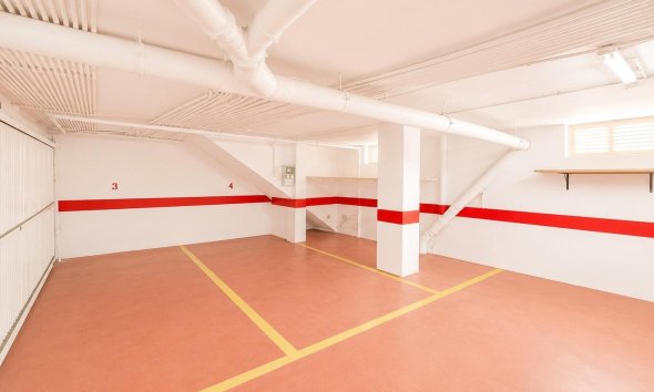 Long Term Rental - Parking - Torrevieja - Centro