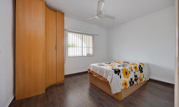 Resale - Terraced house / Townhouse - Orihuela Costa - Montezenia