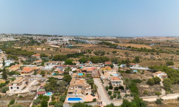 Resale - Terraced house / Townhouse - Orihuela Costa - Montezenia