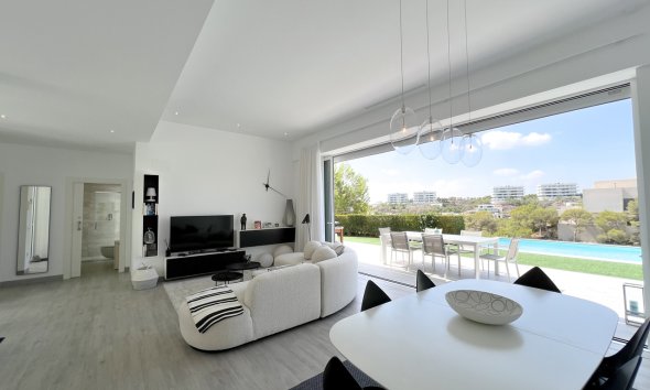 Resale - Villa - Orihuela Costa - Las Colinas Golf