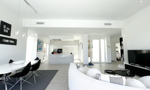 Resale - Villa - Orihuela Costa - Las Colinas Golf