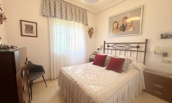 Resale - Bungalow - Torrevieja - Aguas Nuevas