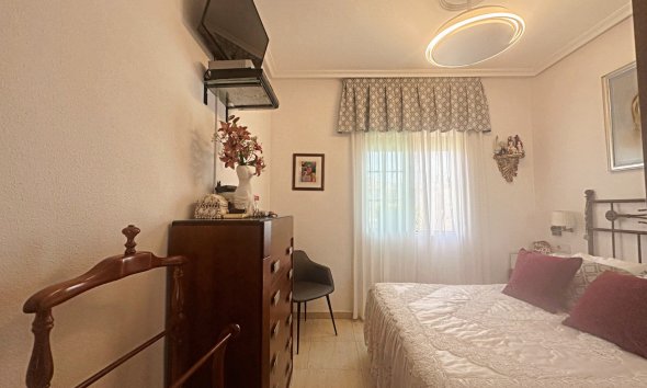 Resale - Bungalow - Torrevieja - Aguas Nuevas