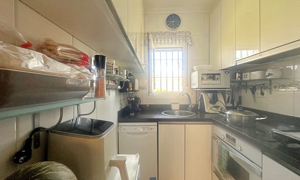 Resale - Bungalow - Torrevieja - Aguas Nuevas