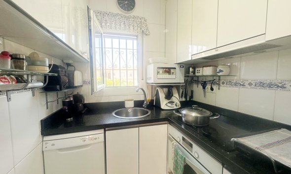 Resale - Bungalow - Torrevieja - Aguas Nuevas