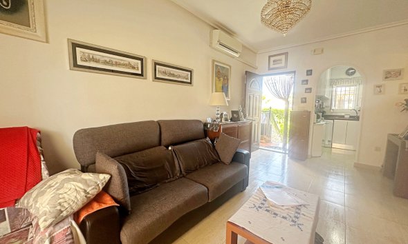 Resale - Bungalow - Torrevieja - Aguas Nuevas
