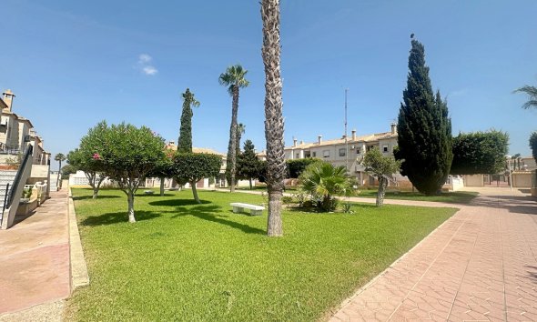 Resale - Bungalow - Torrevieja - Aguas Nuevas