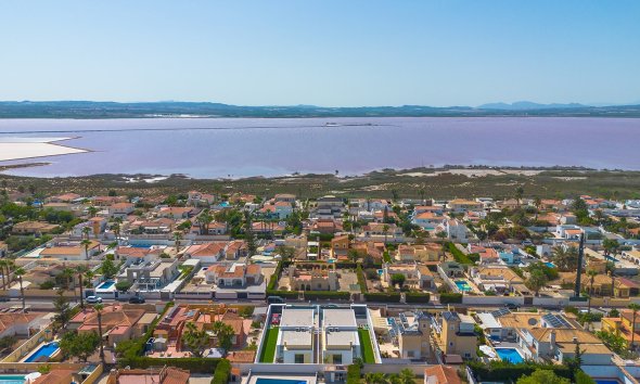 Resale - Villa - Torrevieja - El Chaparral