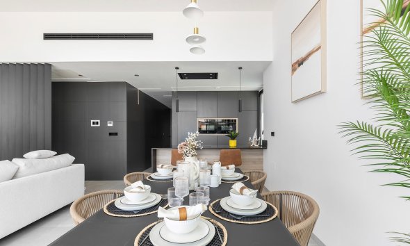 Resale - Villa - Torrevieja - El Chaparral