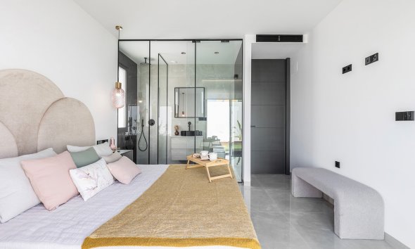 Resale - Villa - Torrevieja - El Chaparral