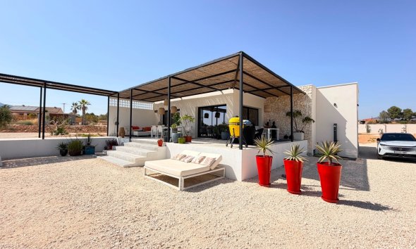 Reventa - Villa / Casa - Pinoso